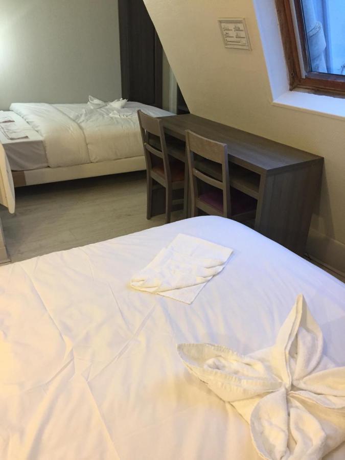 Pax Hotel Paris Exterior foto
